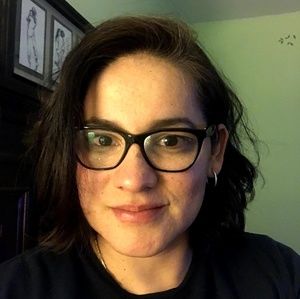 Meet your Posher, Estela